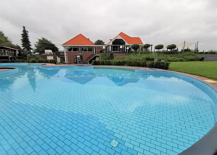 Marina Strandbad Ijssel Oase Mit Zaun Haus Nr 77 Olburgen