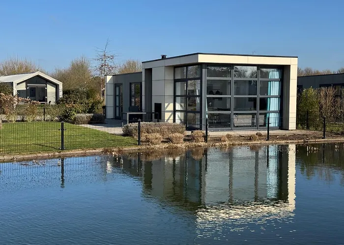 Marina Strandbad Ijssel Oase Mit Zaun Haus Nr 77 *