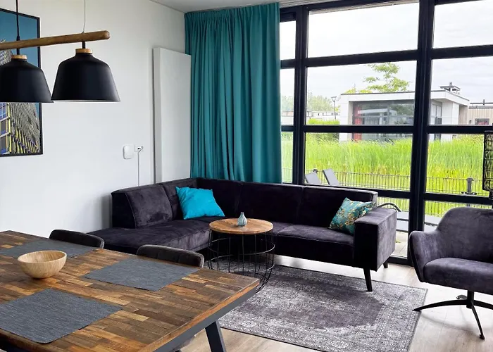 Marina Strandbad Ijssel Oase Mit Zaun Haus Nr 77 *